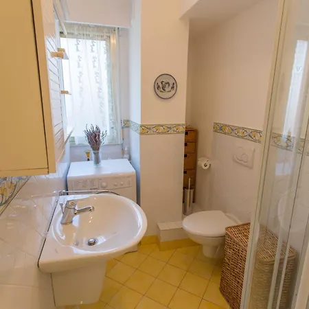 Beau 2p Climatisé Avec Terrasse - Fr-1-196-160